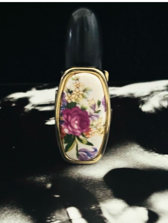 Other - Vintage Lipstick Holder With Mirror.